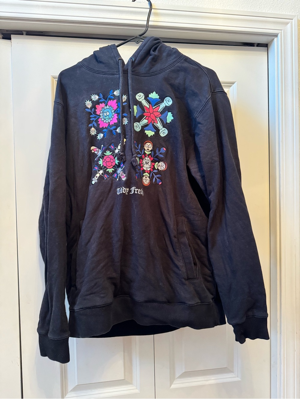 Teddy Fresh Rick & Morty Hoodie Sweatshirt Embroidered Kaleidoscope Black Large
